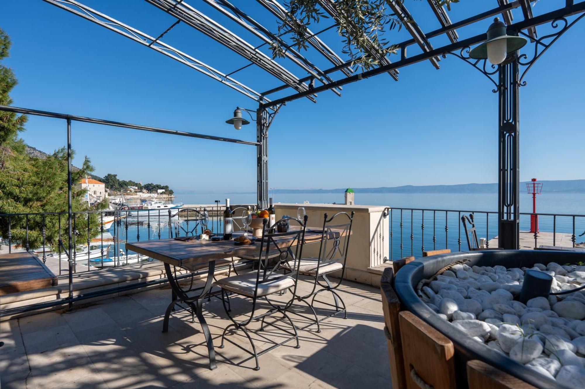 Newly Renovated Hotel Kastil Bol Dış mekan fotoğraf