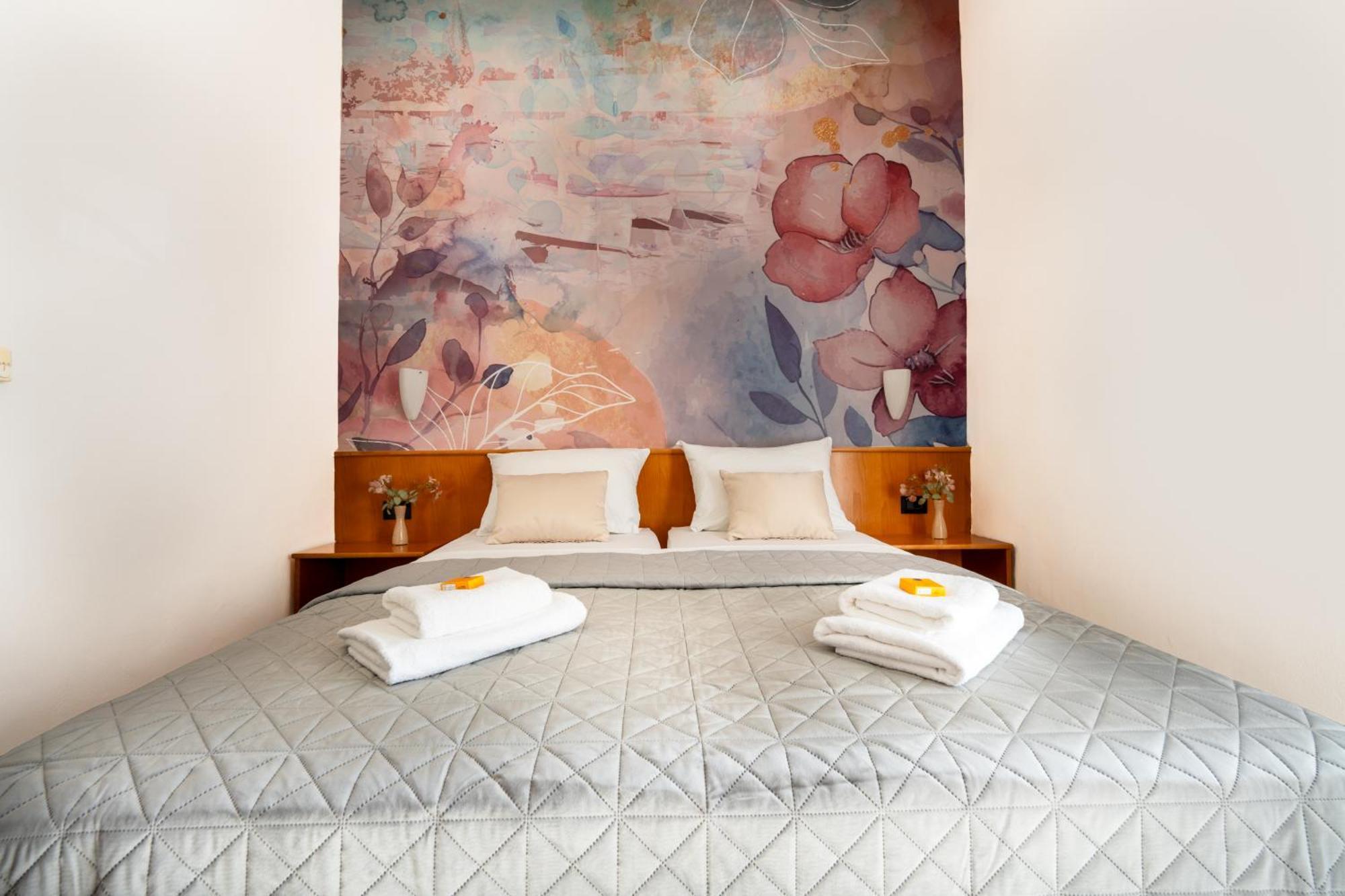 Newly Renovated Hotel Kastil Bol Oda fotoğraf