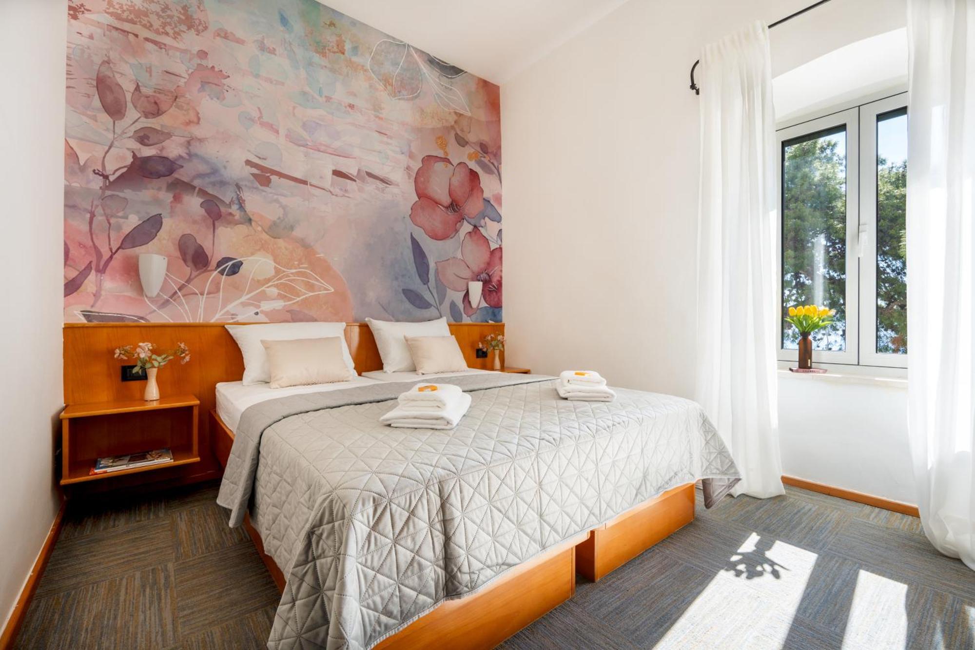 Newly Renovated Hotel Kastil Bol Dış mekan fotoğraf